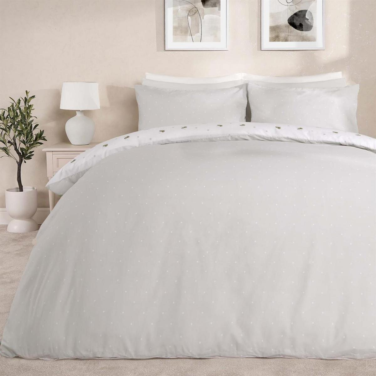 Bee Print Reversible Spotty Duvet Set - White / Single – image 3