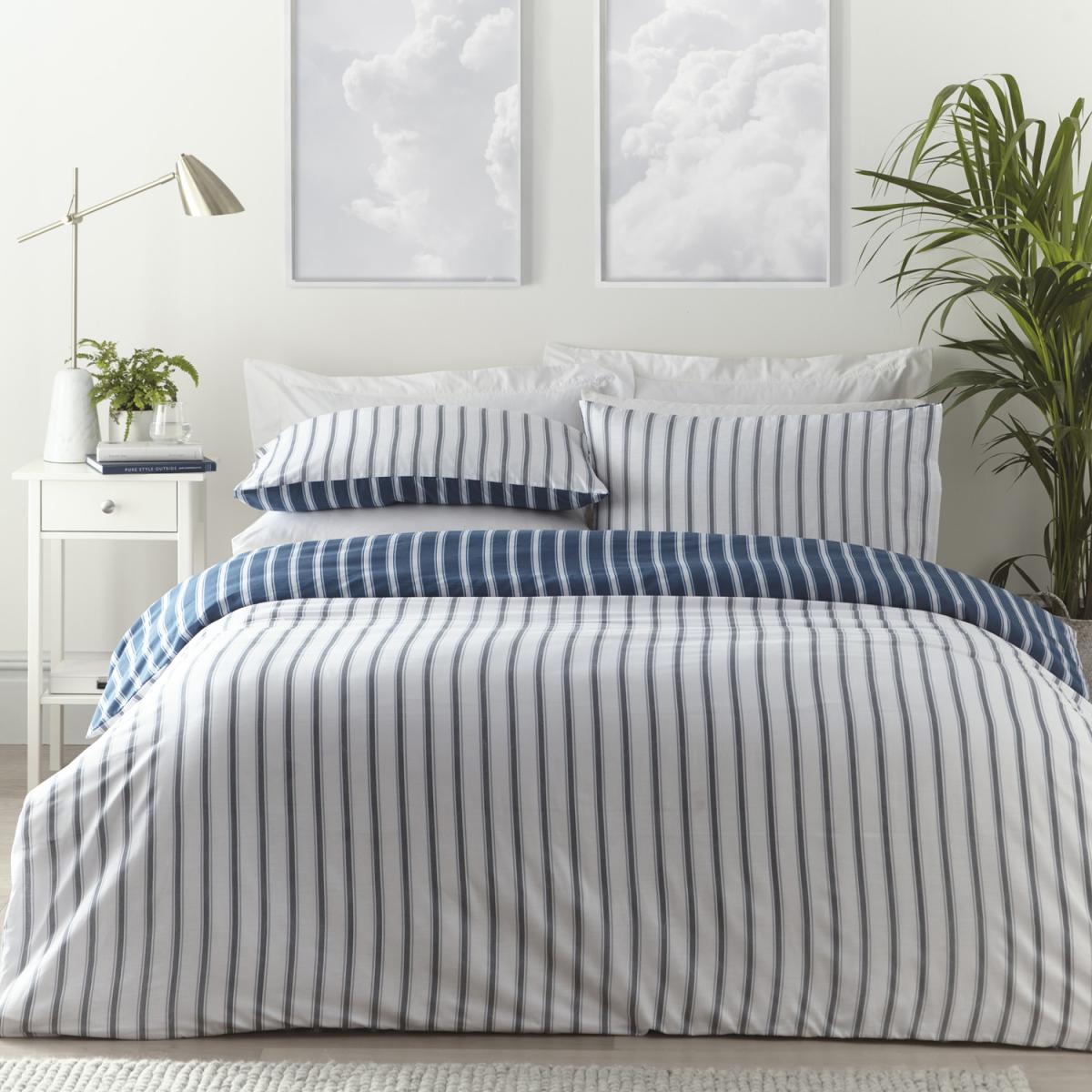Harvard Stripe Duvet Set - Blue / Single – image 4