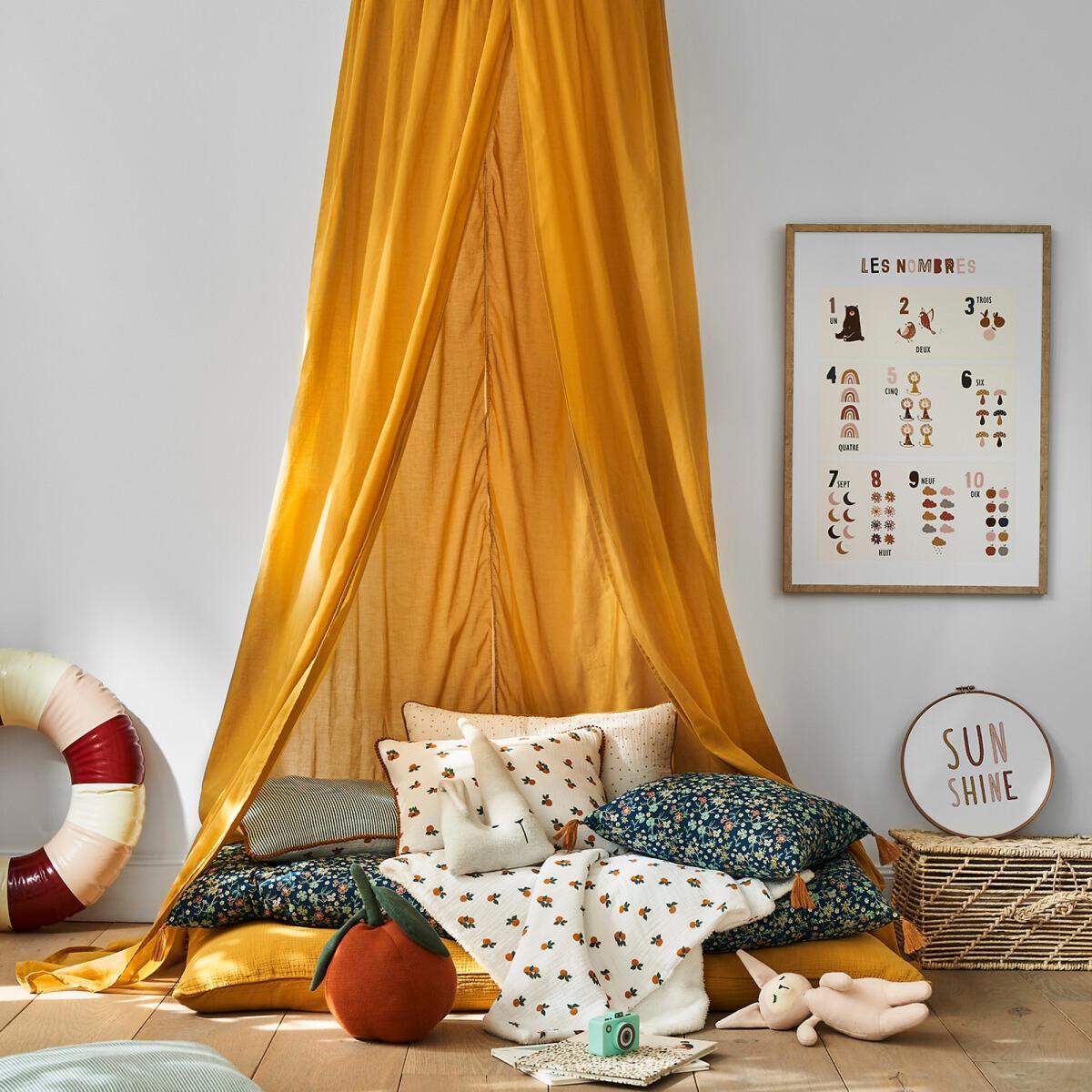 Volute Bed Canopy – image 4