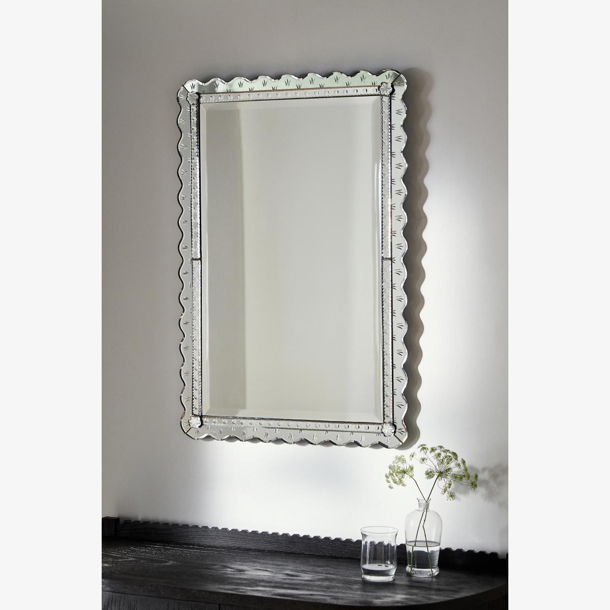 Venetian Scalloped Glass Wall Mirror – image 1