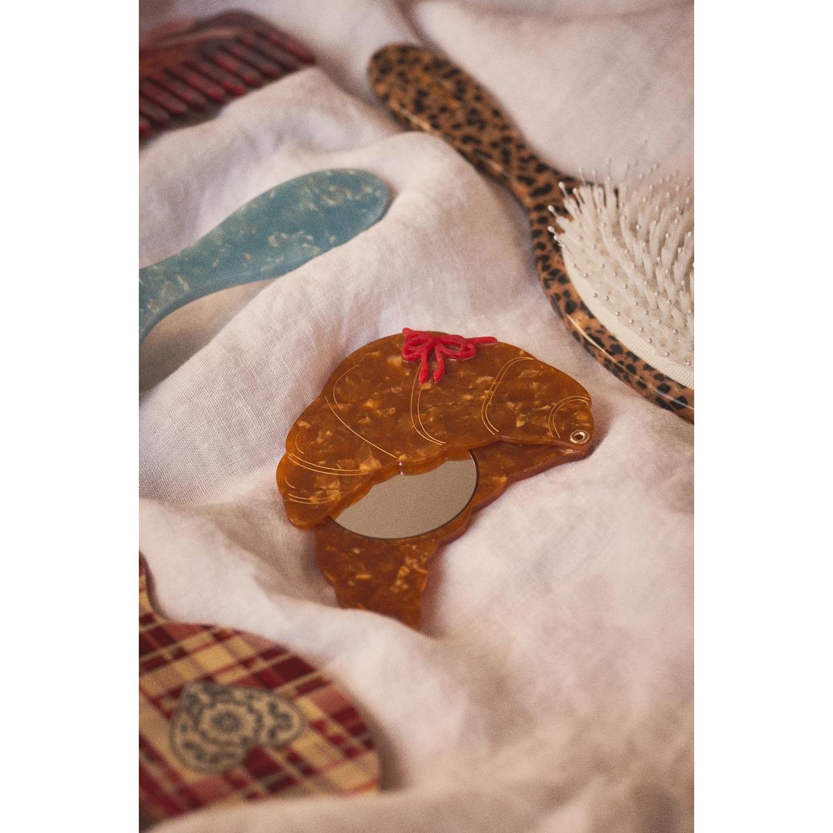 Solar Eclipse Croissant Compact Mirror – image 4
