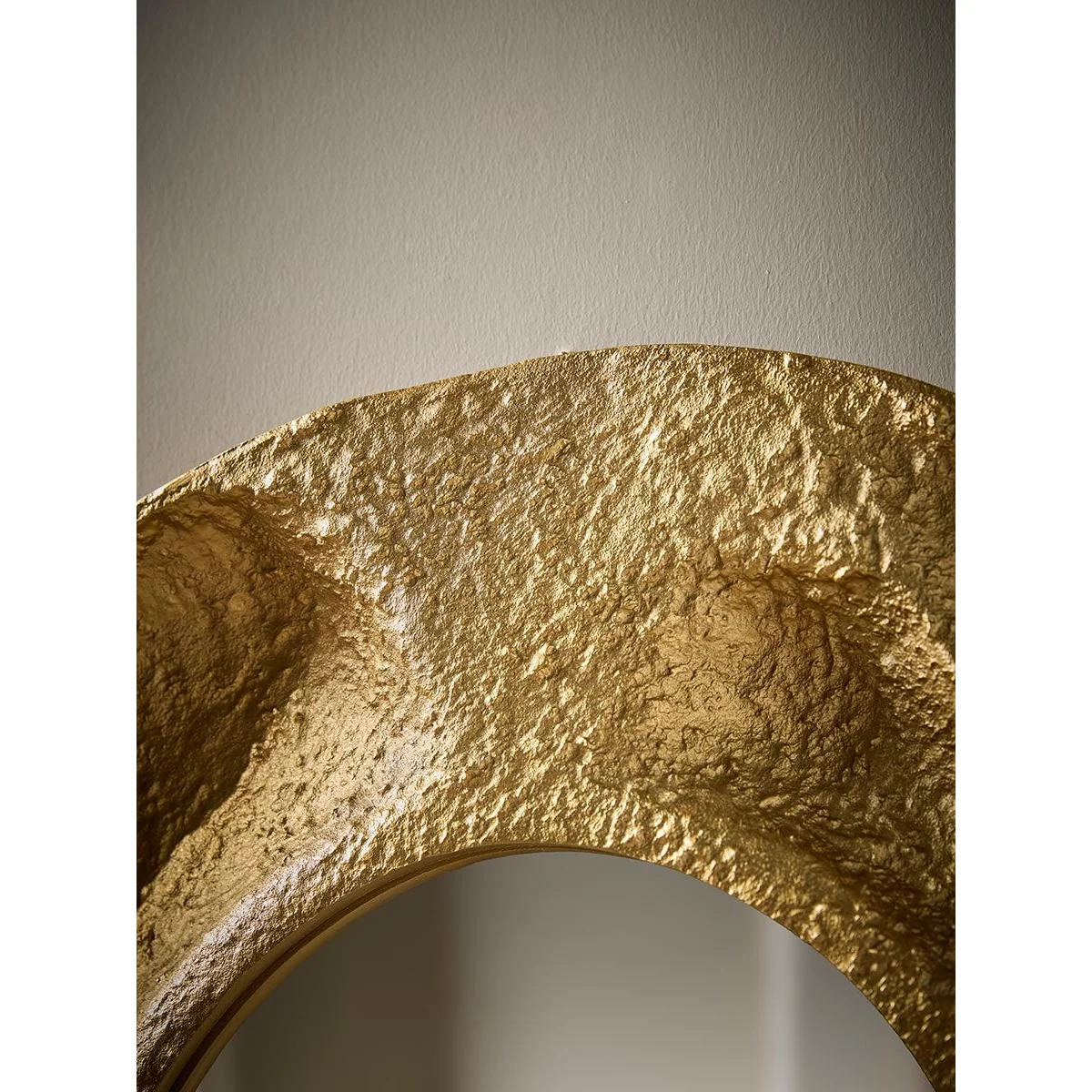 Round Textured Brass Mirror – image 5