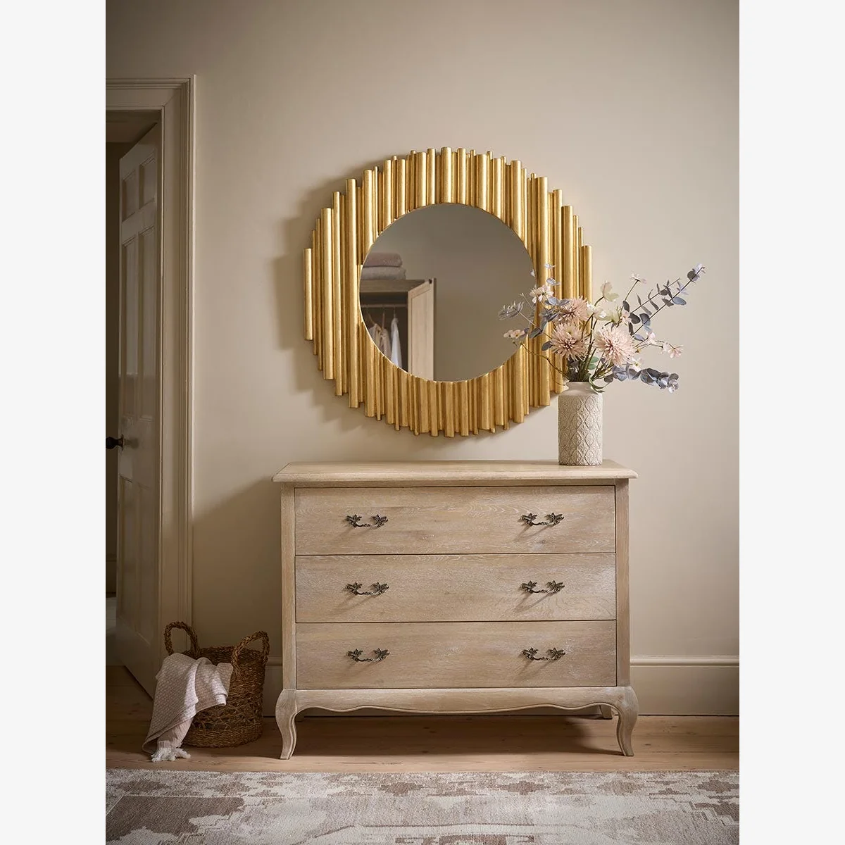 Gold Round Ribbed Mirror – image 1