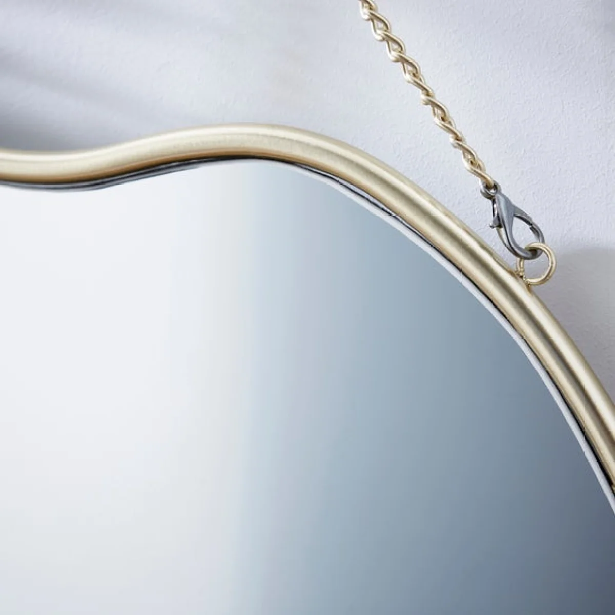 Pond Hanging Mirror Gold – image 3