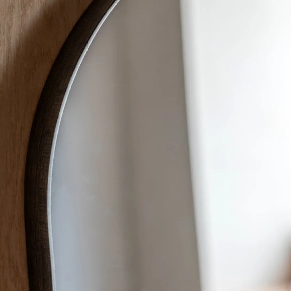 Cedar and Sage Zenora Leaner Mirror – image 2