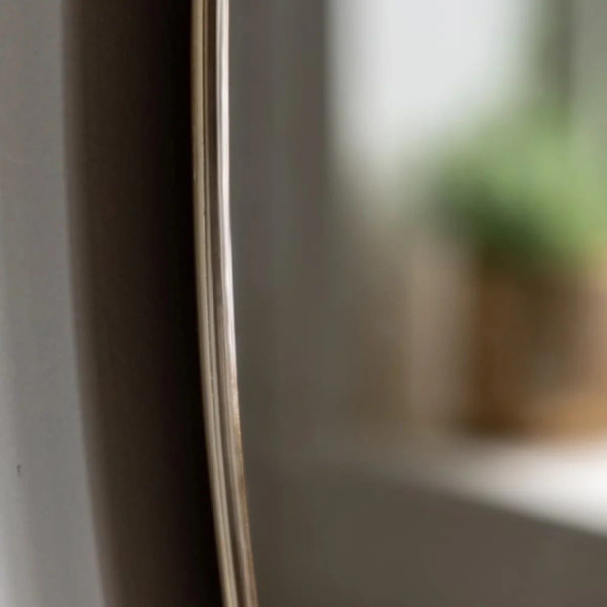 Cedar and Sage Metro Pebble Wall Mirror – image 3