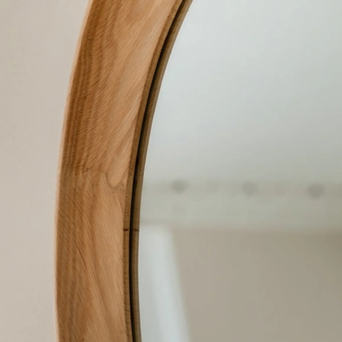 Cedar and Sage Nordica Pebble Wall Mirror – image 3