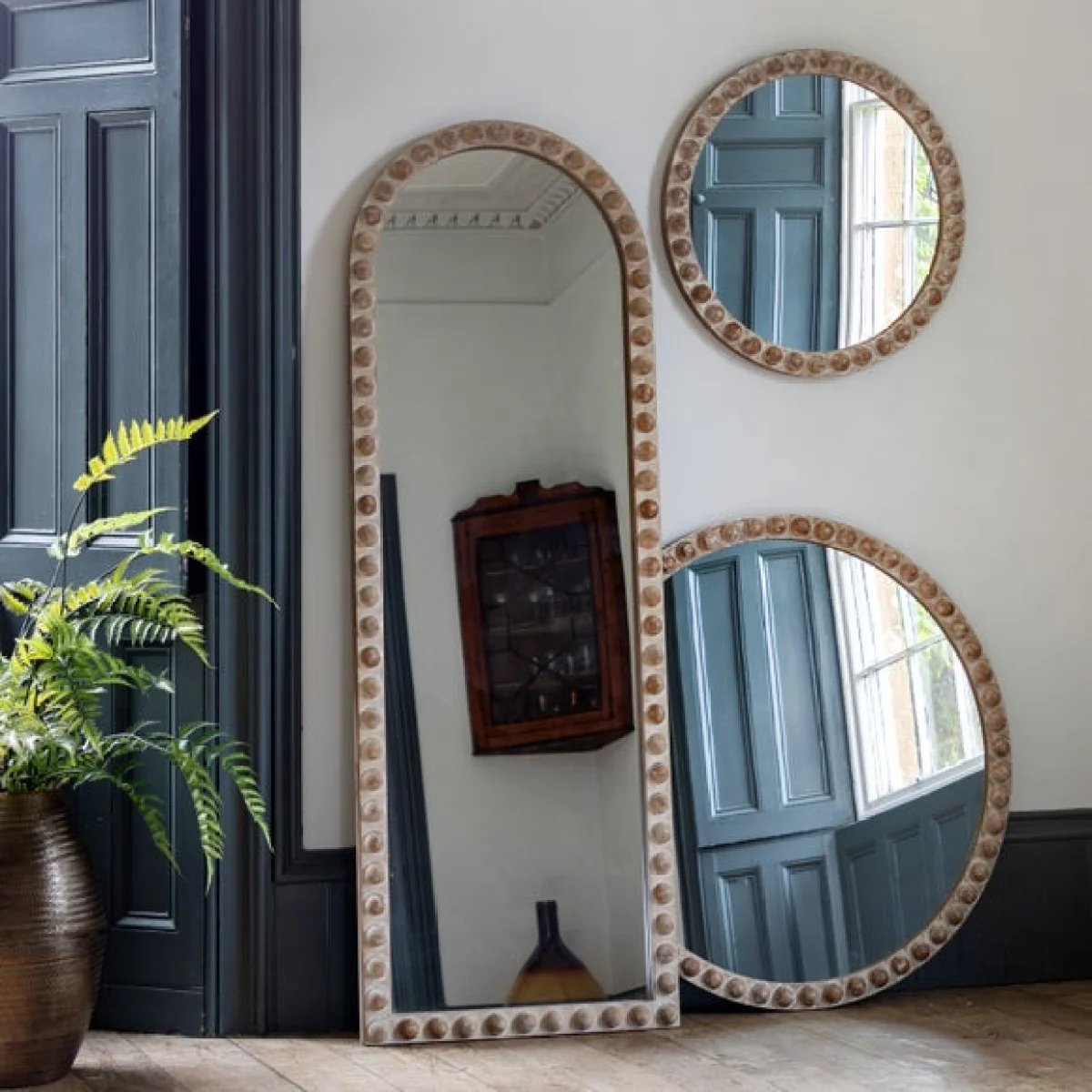 Cedar and Sage Lio Round Wall Mirror – image 6