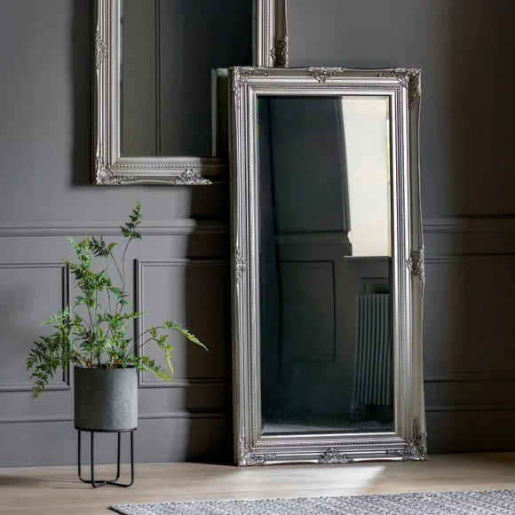 Cedar and Sage Augusta Leaner Mirror – image 5