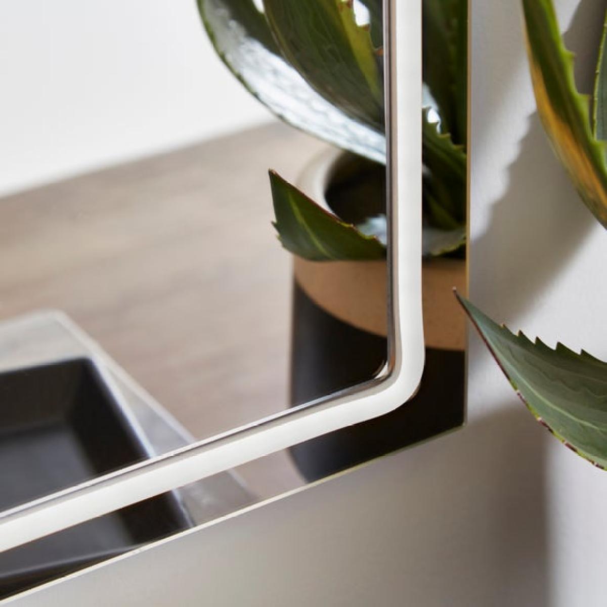 Arched LED Wall Mirror – image 1