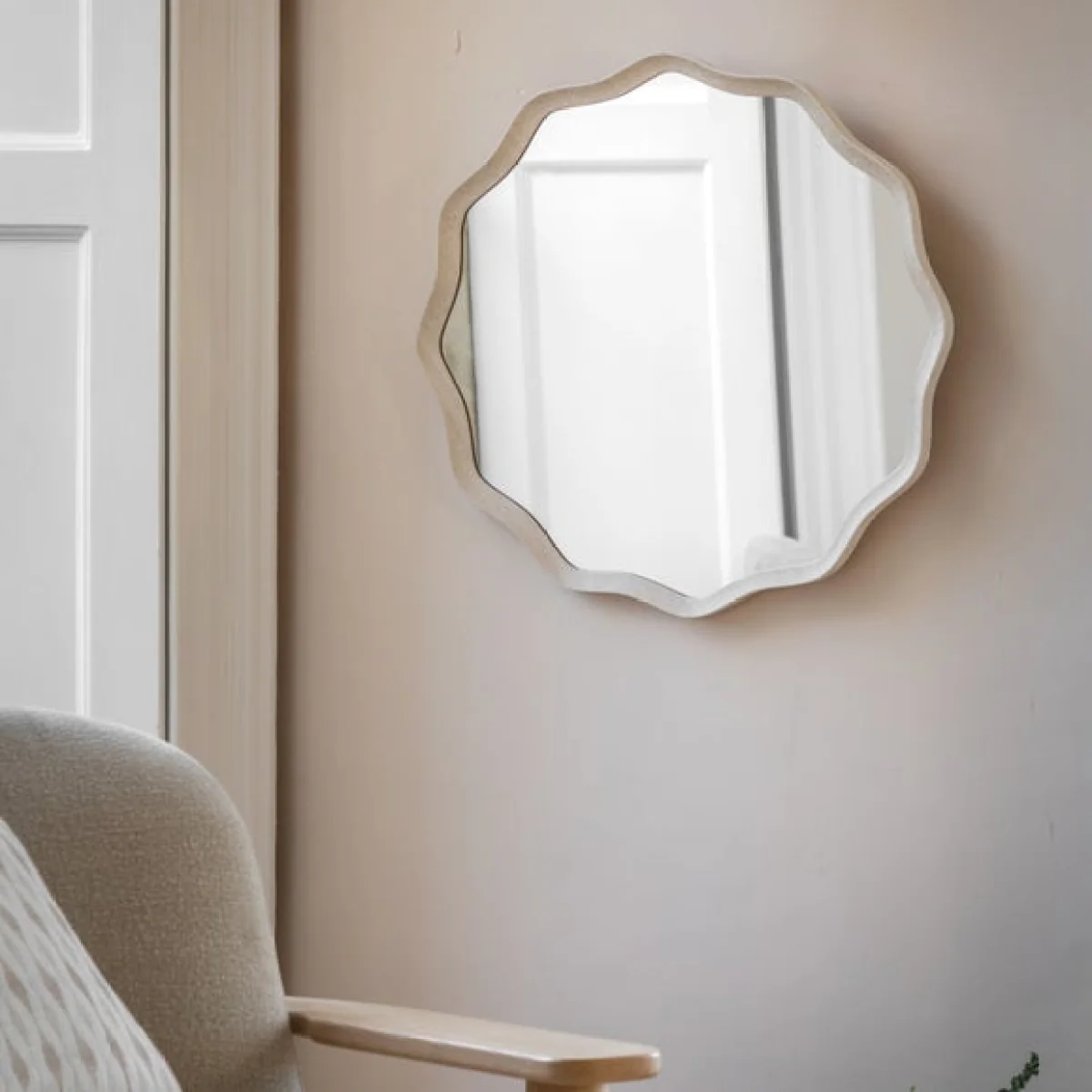Cedar and Sage Seabrook Wave Round Wall Mirror – image 2