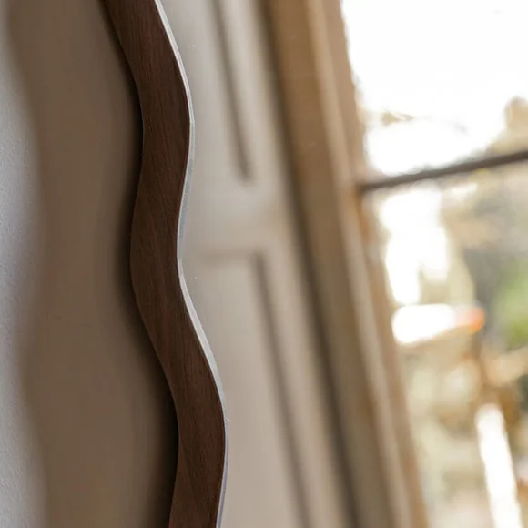 Cedar and Sage Willow Leaner Mirror – image 3