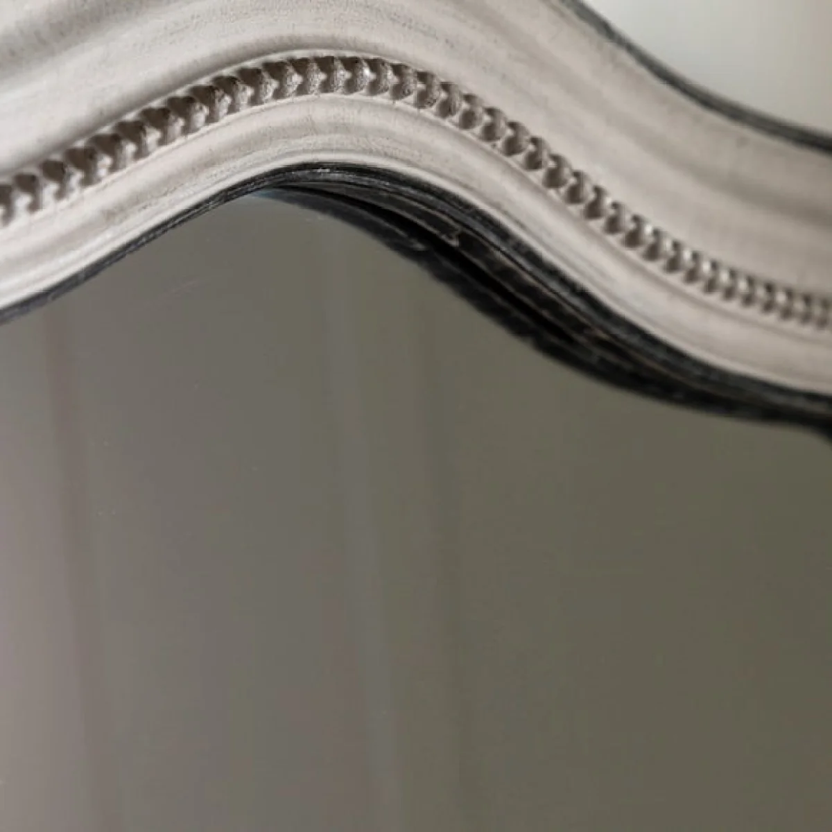 Cedar and Sage Harbour Arch Leaner Mirror – image 3