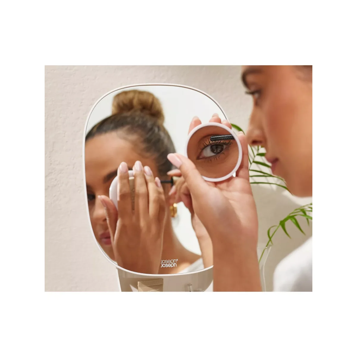 Joseph Joseph Pedestal Mirror, Shell – image 6