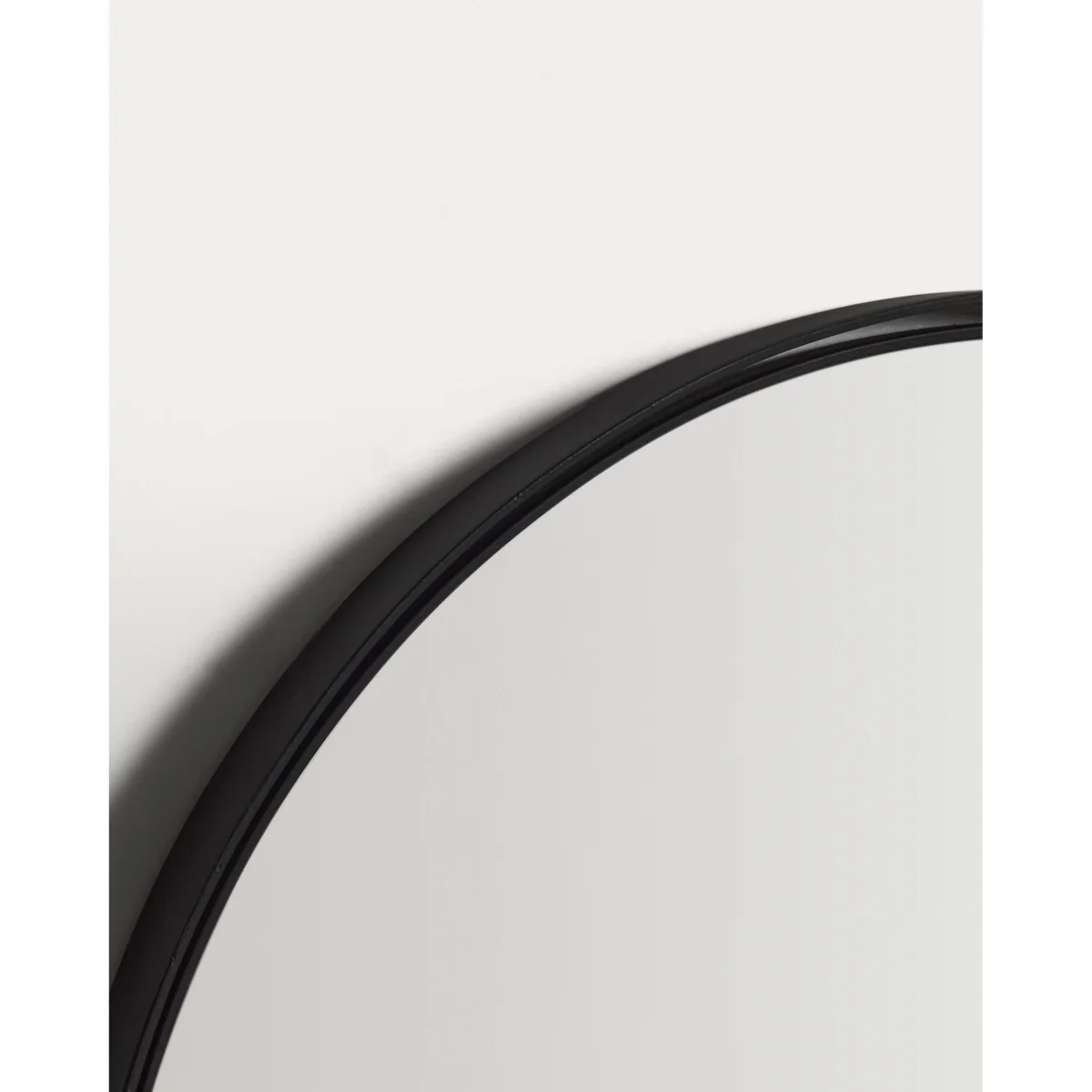 Noral oval black metal mirror Ø50.5 x 90cm – image 3