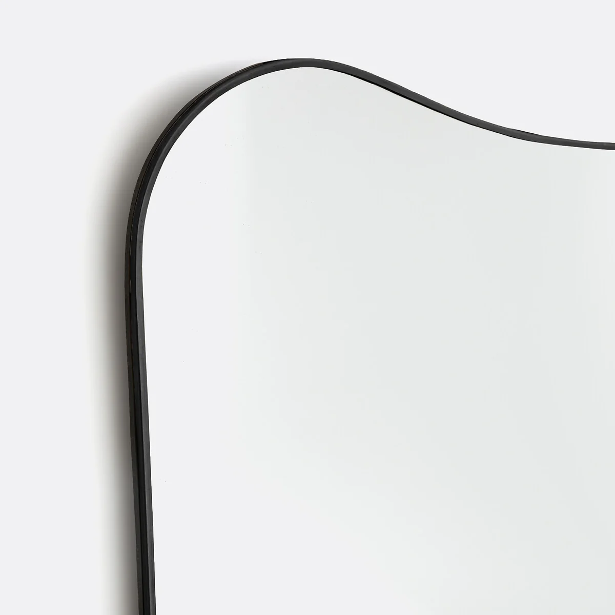 Uyova 90 x 65cm Brass Mirror – image 4