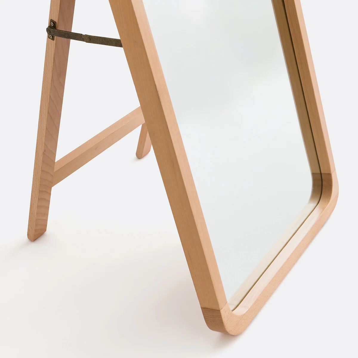 Alaria Standing Psyche Beech Mirror – image 5