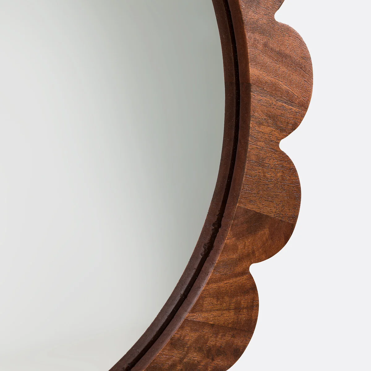 Fleora Mango Wood Mirror, Diameter 39.5cm – image 3