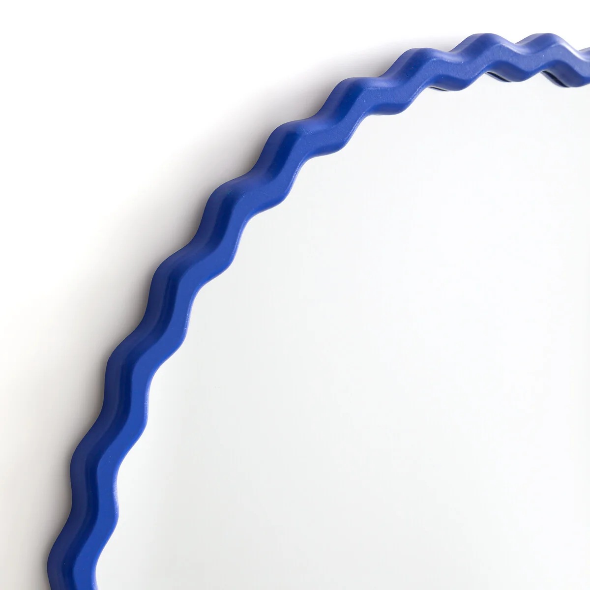 Nadima 60cm Diameter Wavy Mirror – image 3