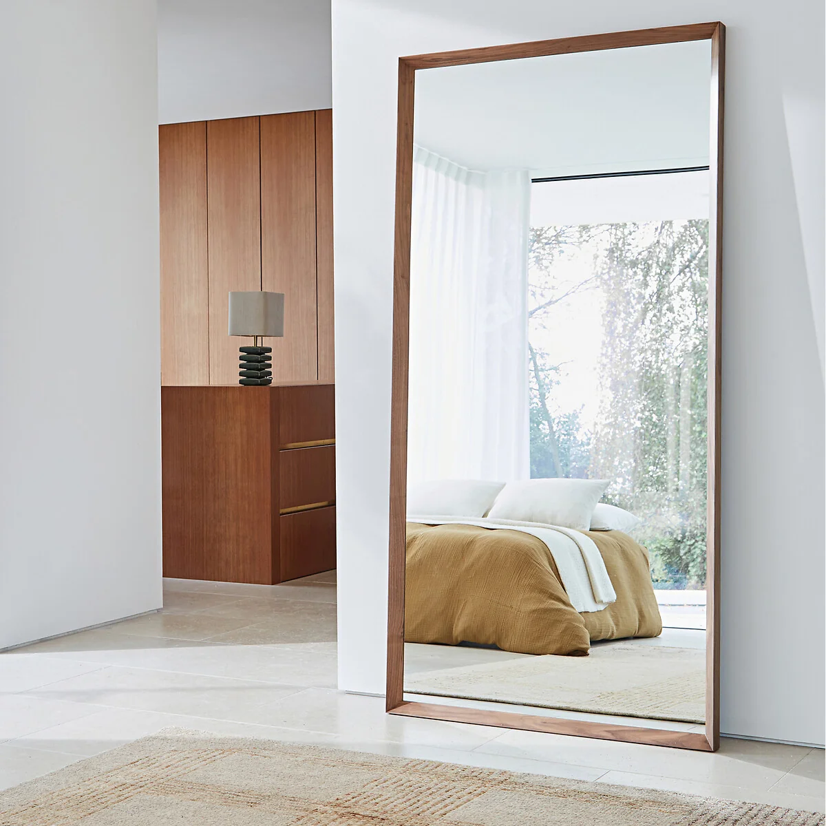 Andromède XXL 200cm High Solid Walnut Mirror – image 1
