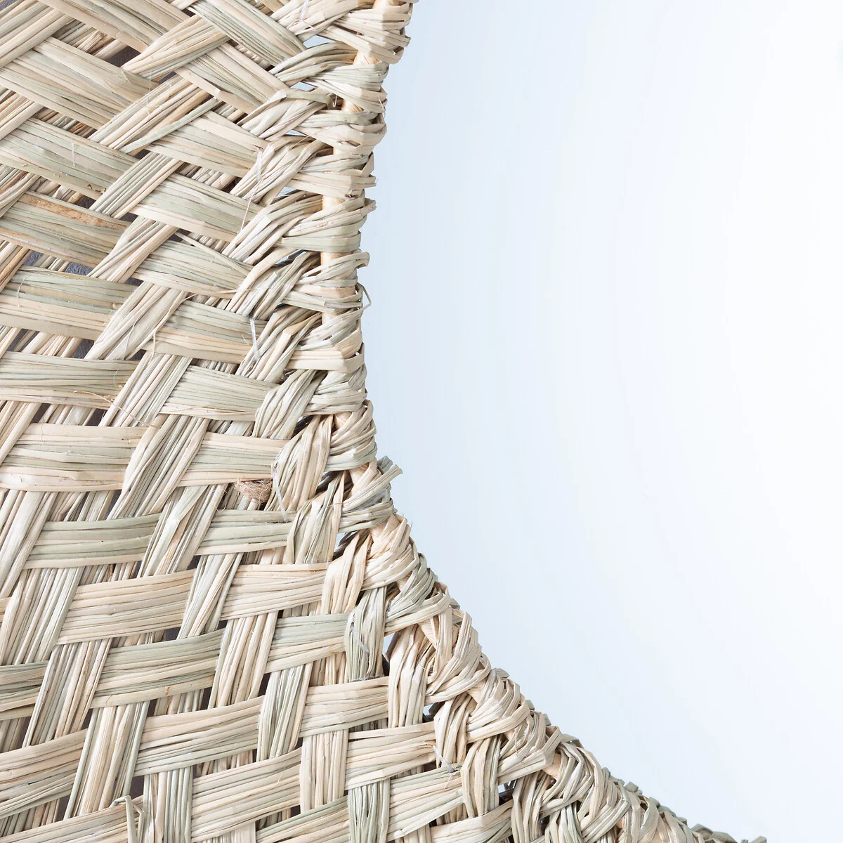 Loully 70cm Diameter Sunburst Straw Mirror – image 3