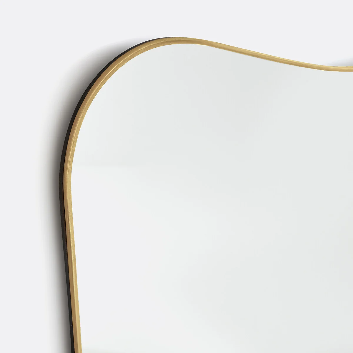 Uyova 50 X70cm Brass Mirror – image 4
