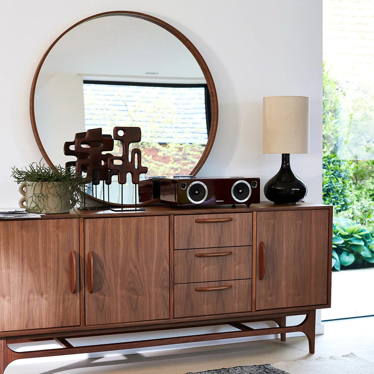 Alaria Round Mirror with Walnut Frame, Diameter 100cm – image 3