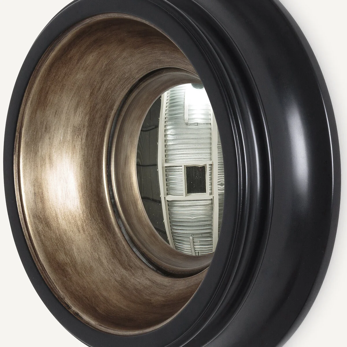 Samantha 26.5cm Diameter Round Witch Mirror – image 4