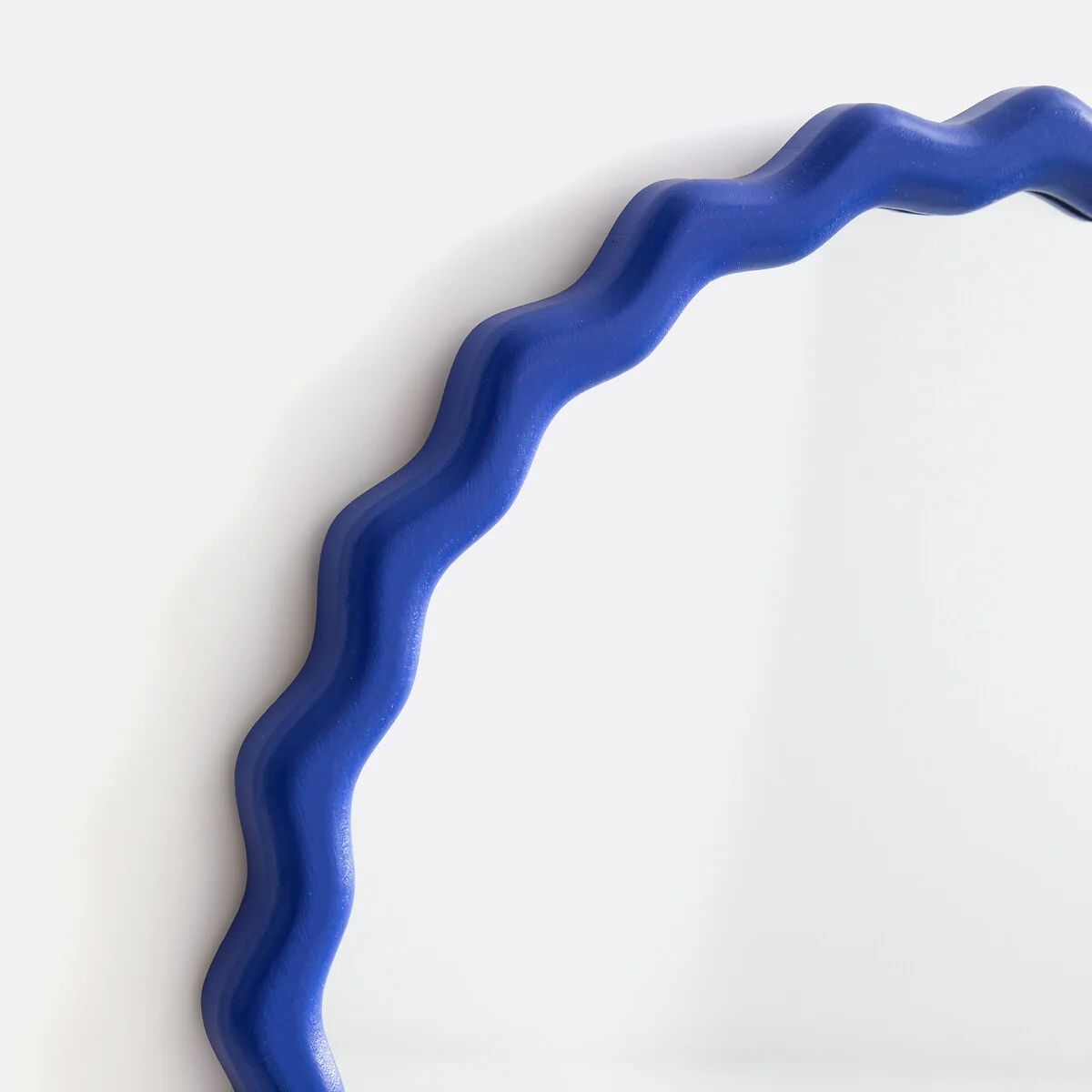 Nadima 35cm Diameter Wavy Mirror – image 4