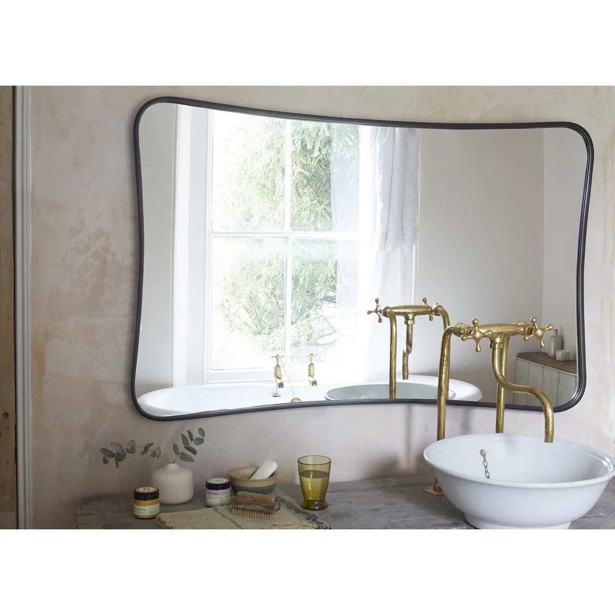 Medium Florin Mirror – image 5