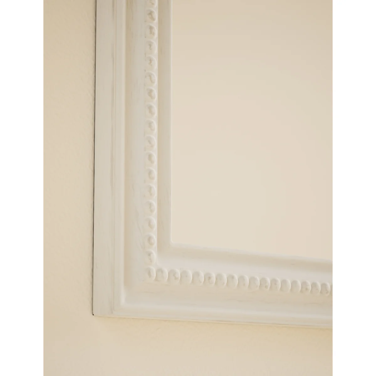 M&S Daphne Arch Overmantel Mirror 100 x 80 White – image 3