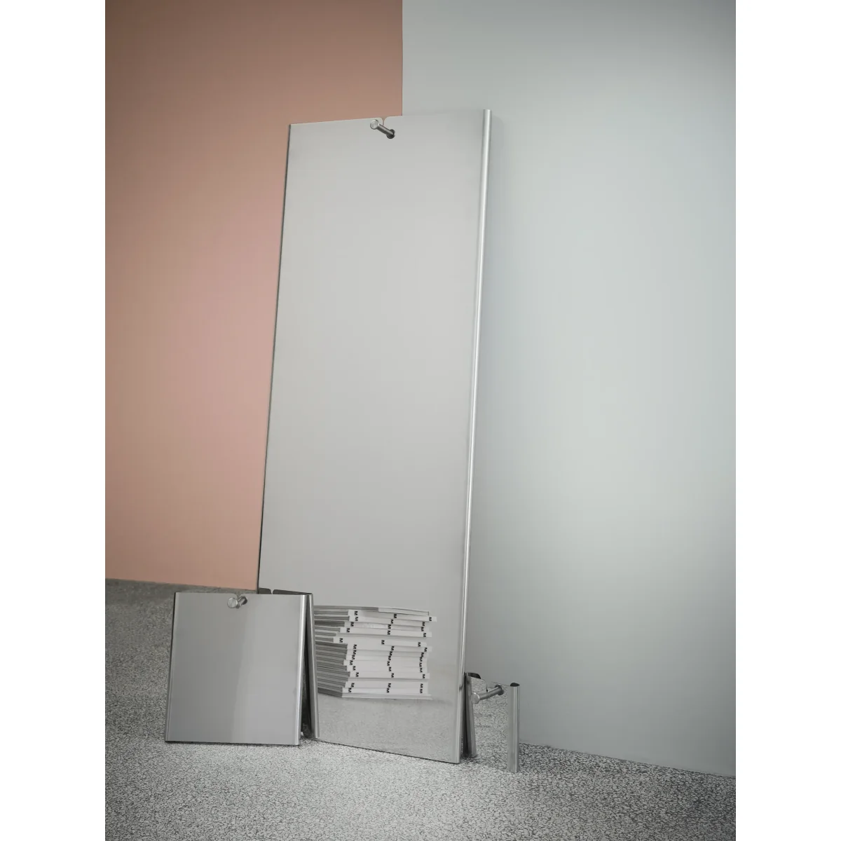 Massproductions Memory mirror Small 12x15 cm – image 3