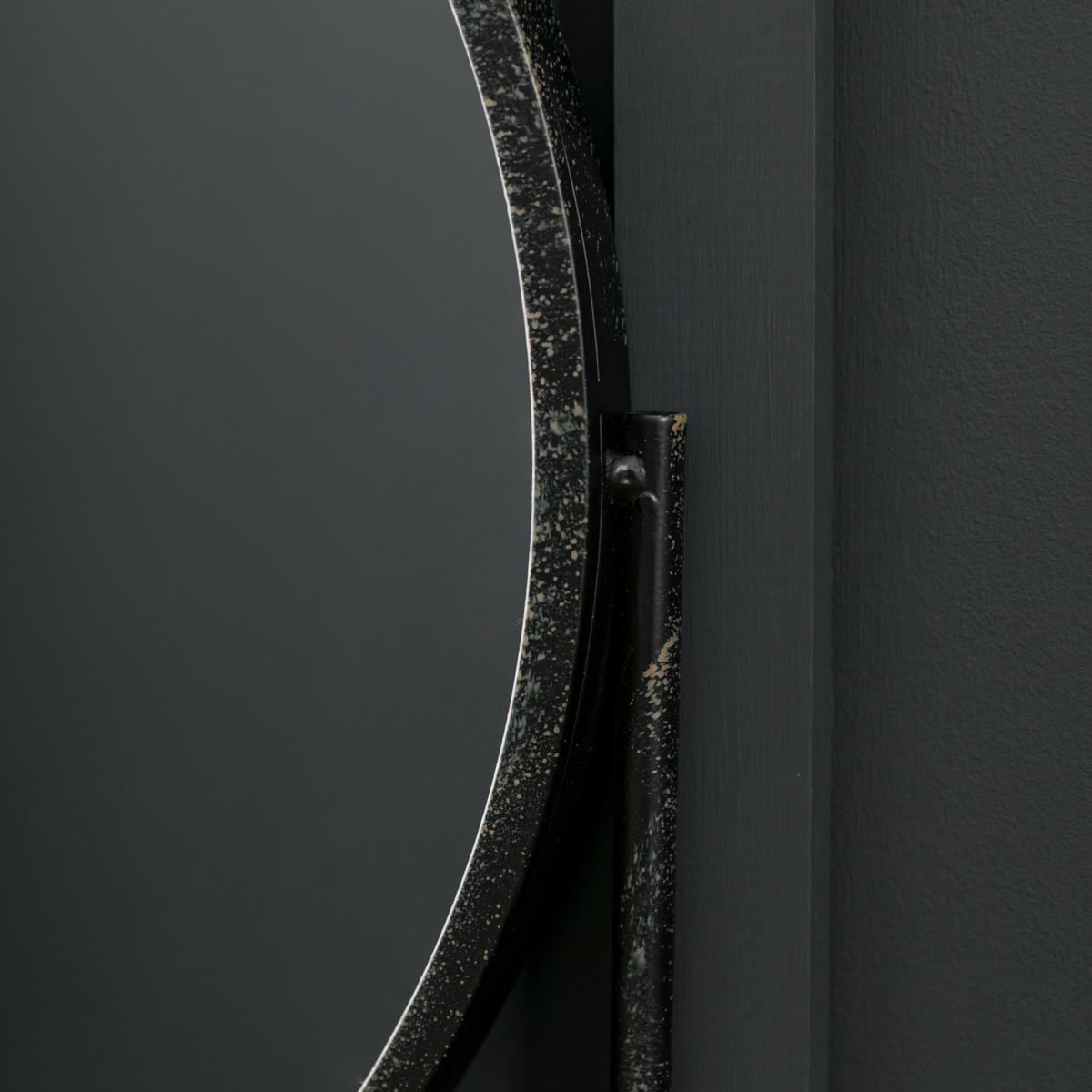Vogue Mirror – image 3