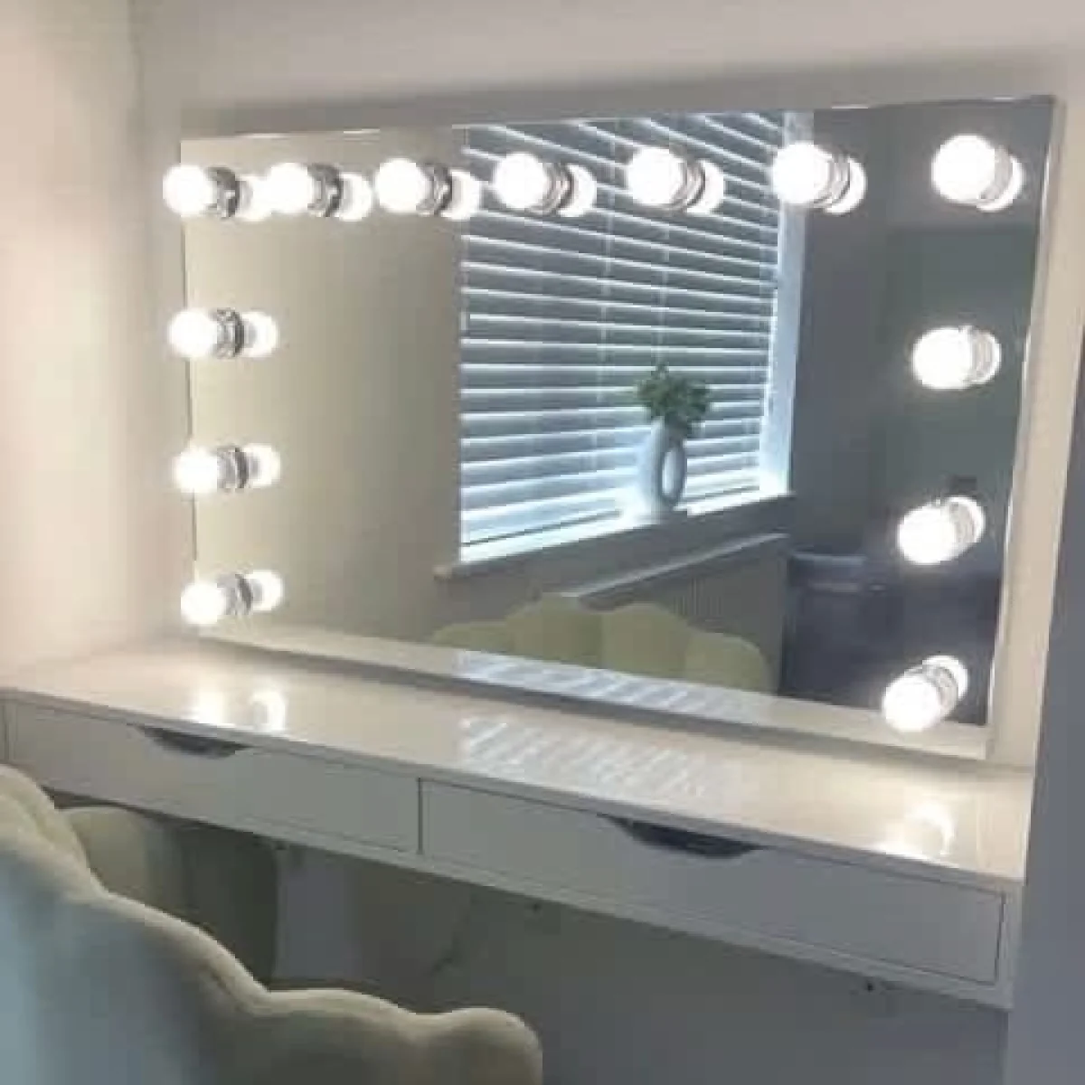 PRE ORDER FOR THE END OF AUGUST - Nicole Hollywood Mirror Wall Mounted 100x60cm – image 4