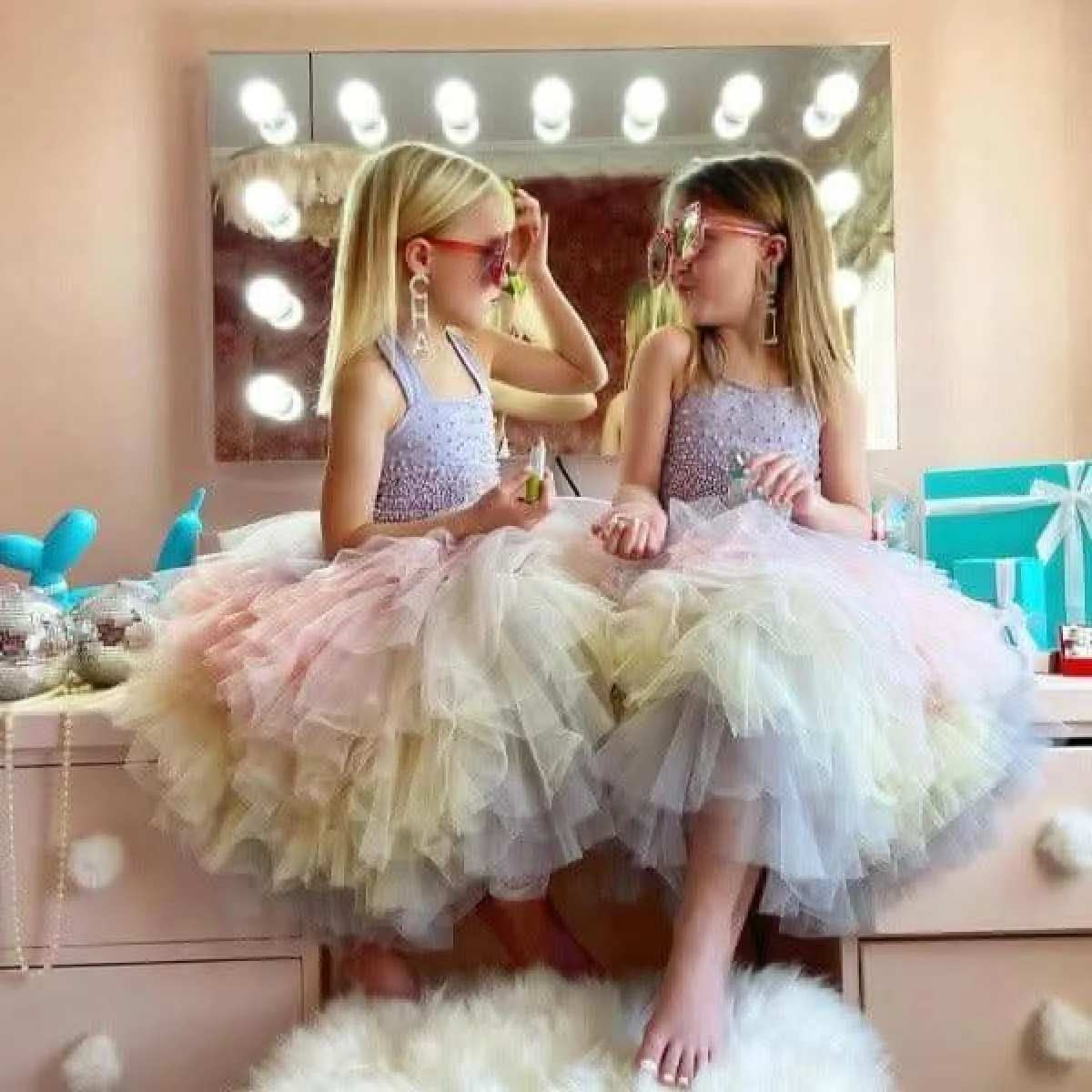 PRE ORDER FOR THE END OF AUGUST - Nicole Hollywood Mirror Wall Mounted 100x60cm – image 9