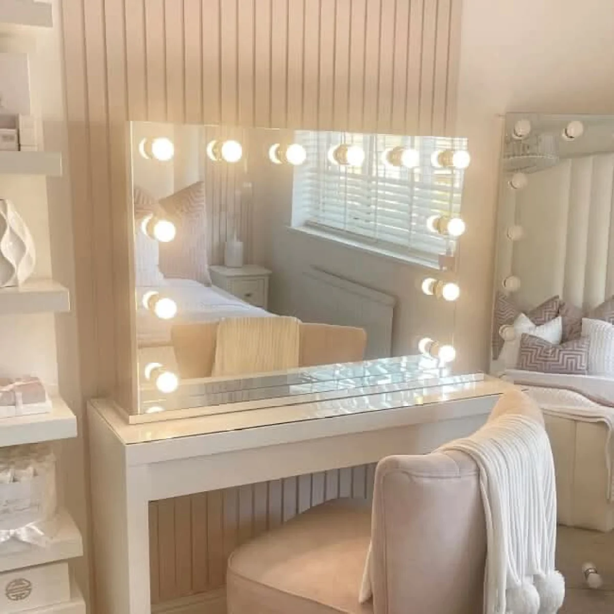 Scarlett Large Hollywood Mirror 100x70cm – image 4