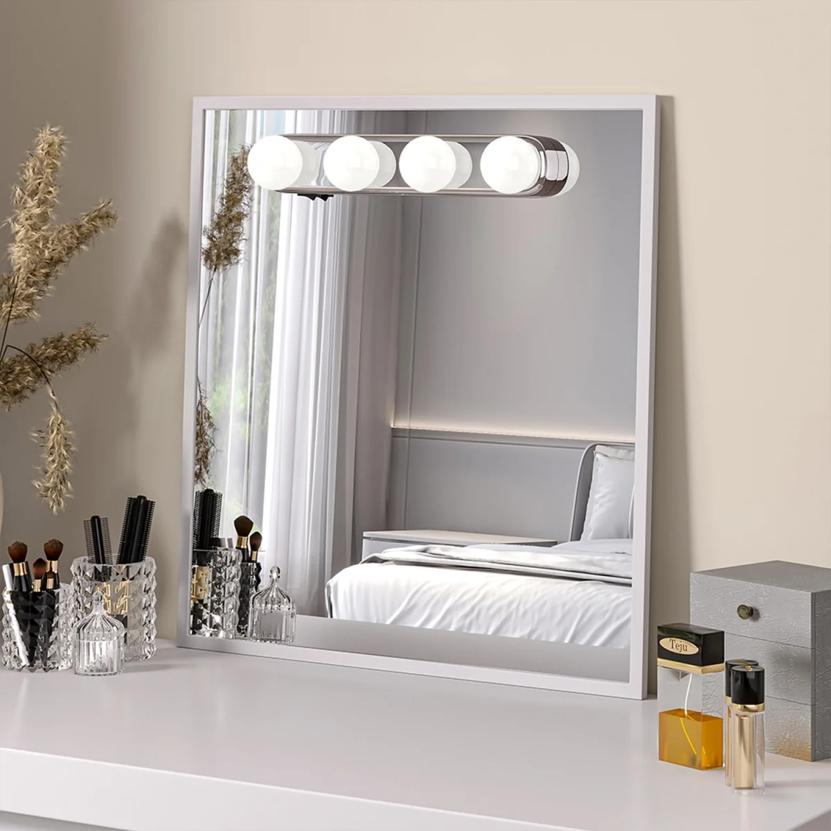Portable 4 LED Bulbs Makeup Mirror Lights – image 8