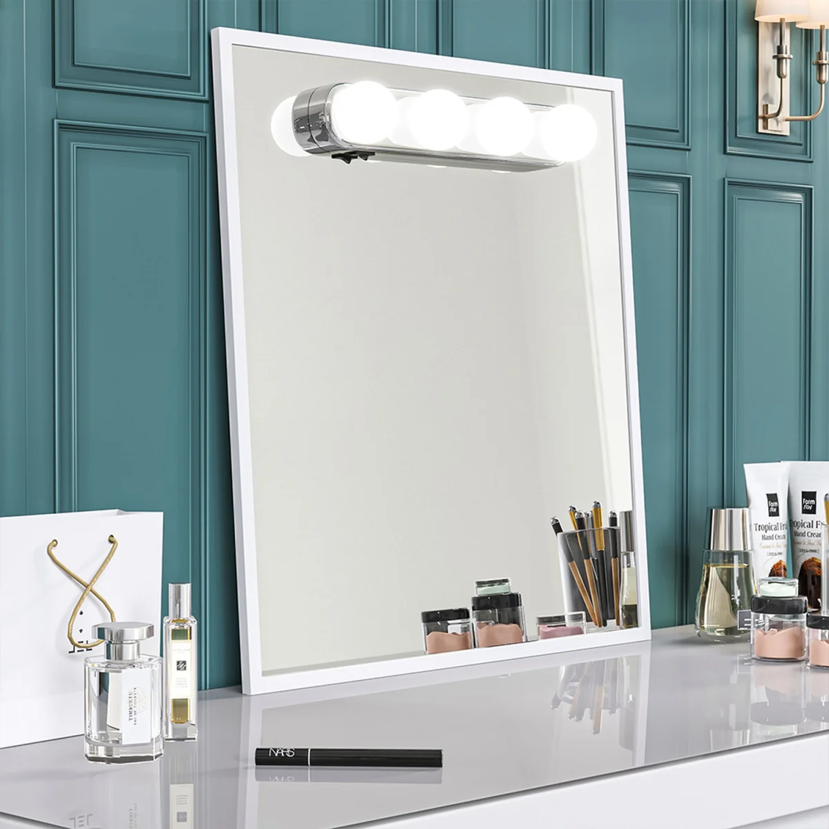 Portable 4 LED Bulbs Makeup Mirror Lights – image 1