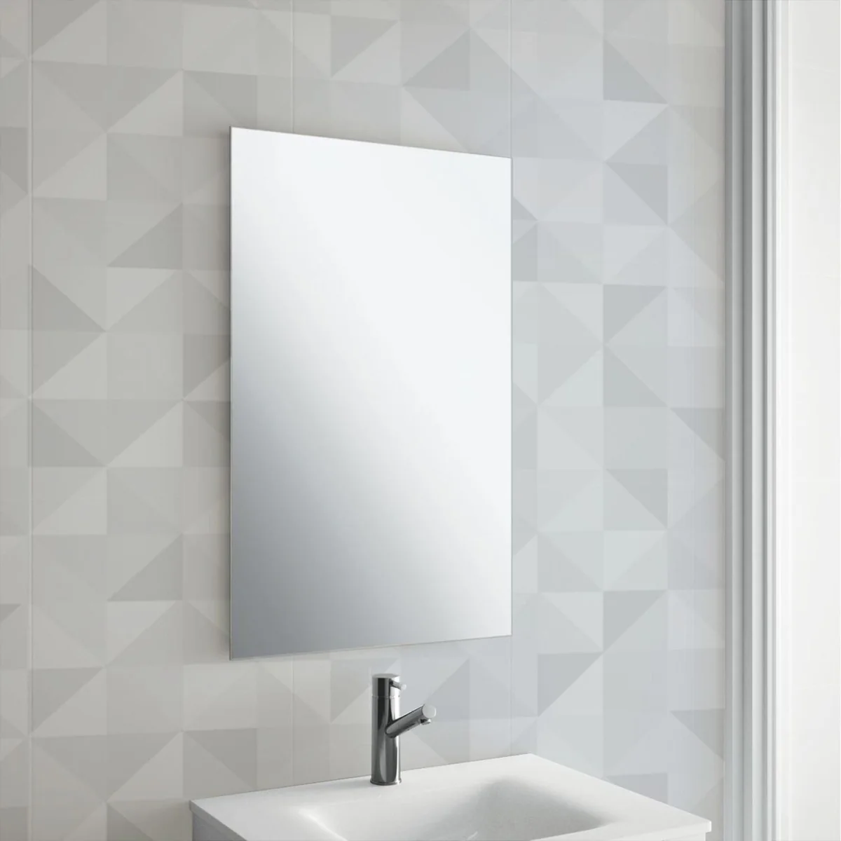 Frameless Rectangle Mirror 450 x 600mm - Silver – image 4