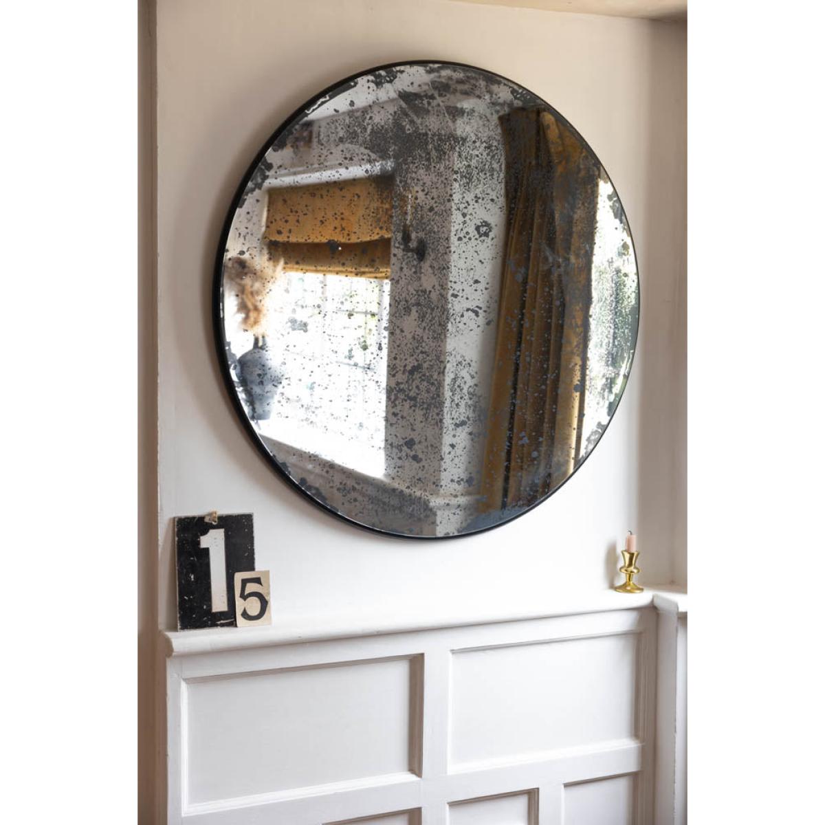 Foxed Antique-Style Round Mirror – image 4