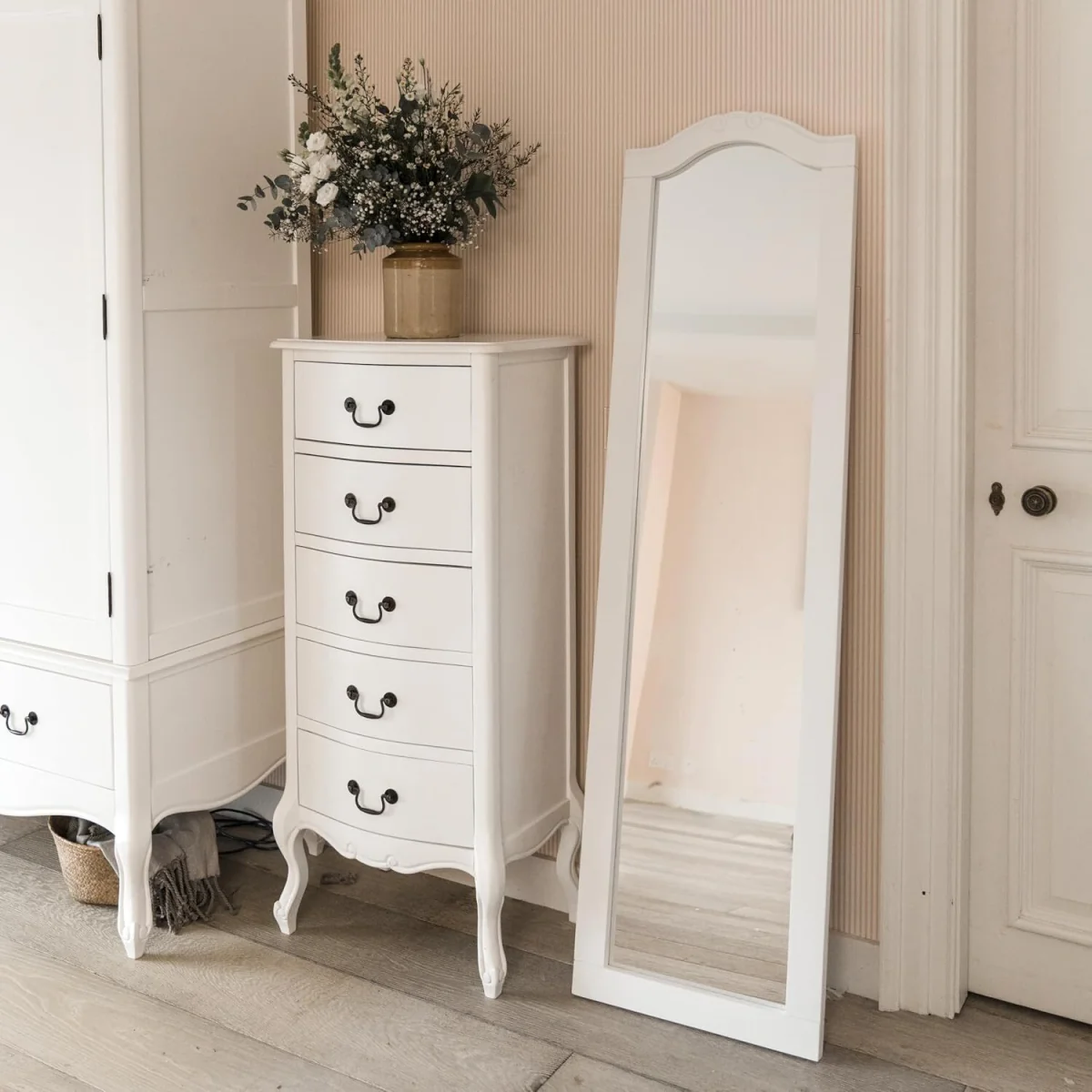 Juliette Full Lengh Leaner Mirror with Wooden Frame - White – image 2