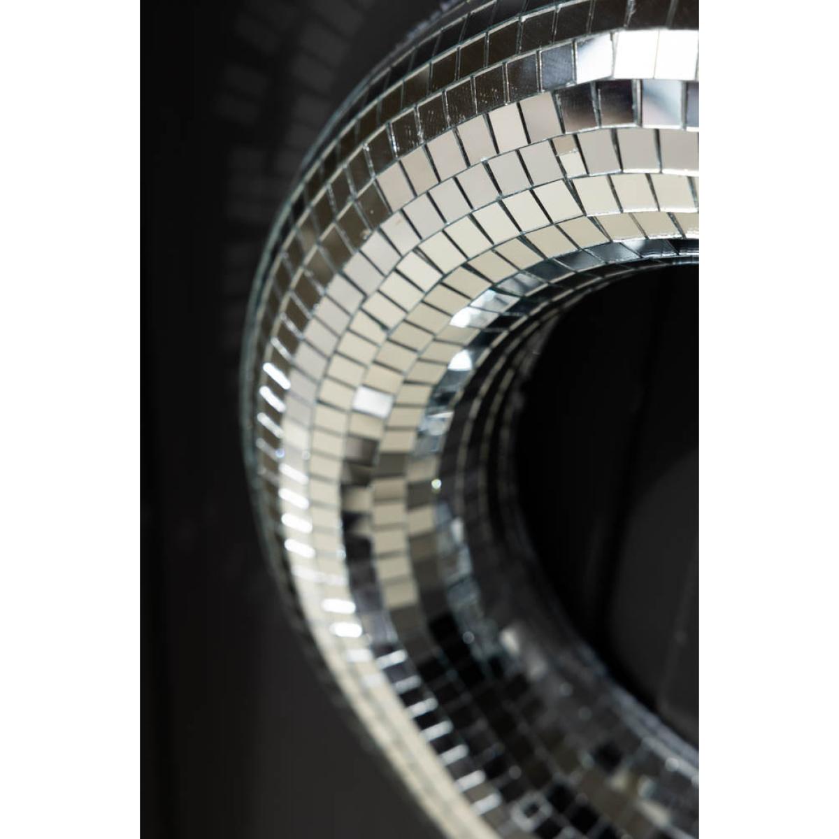 Round Mirror Ball Wreath – image 4