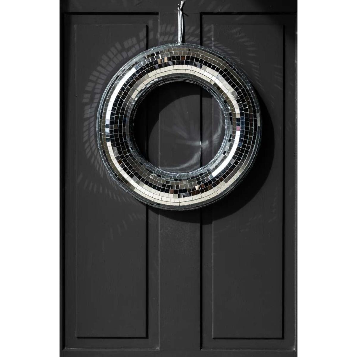 Round Mirror Ball Wreath – image 5