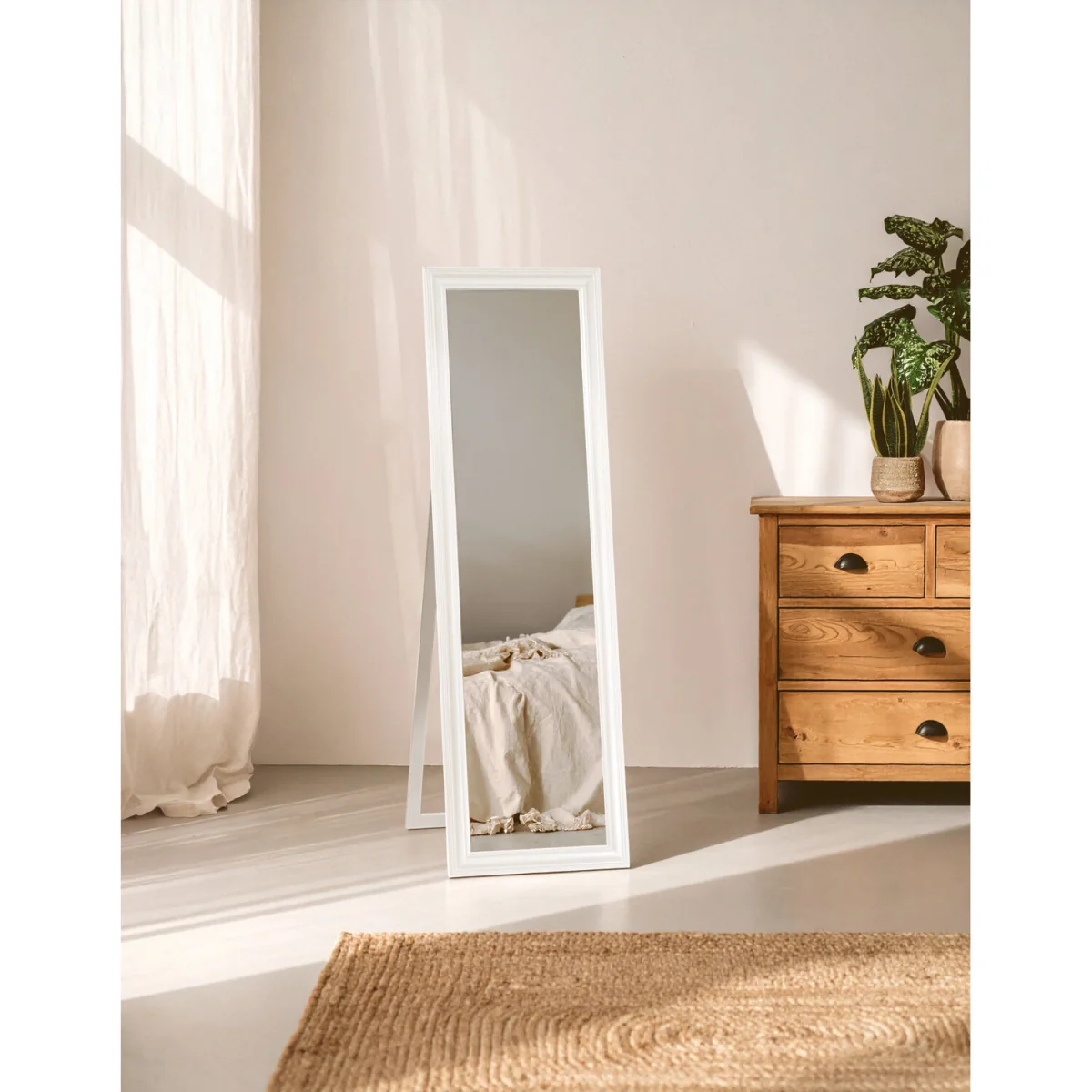 Urban White Floor Standing Mirror - White – image 2