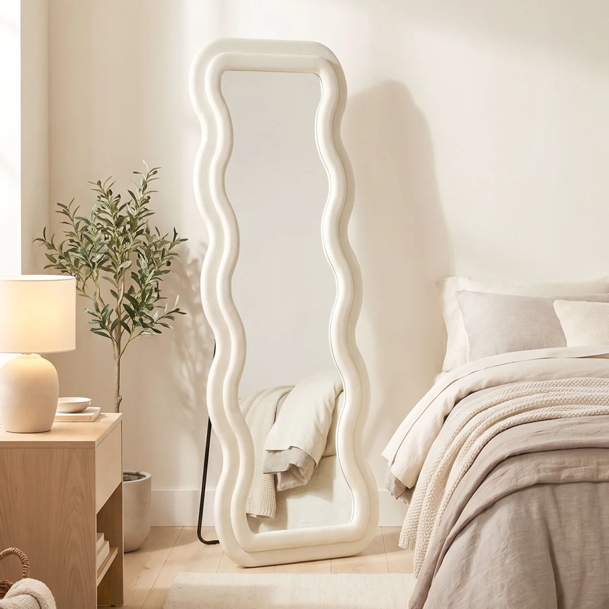 HOMCOM Full Length Mirror 160 x 60 cm Velvet Wall Standing Mirror - Cream – image 3
