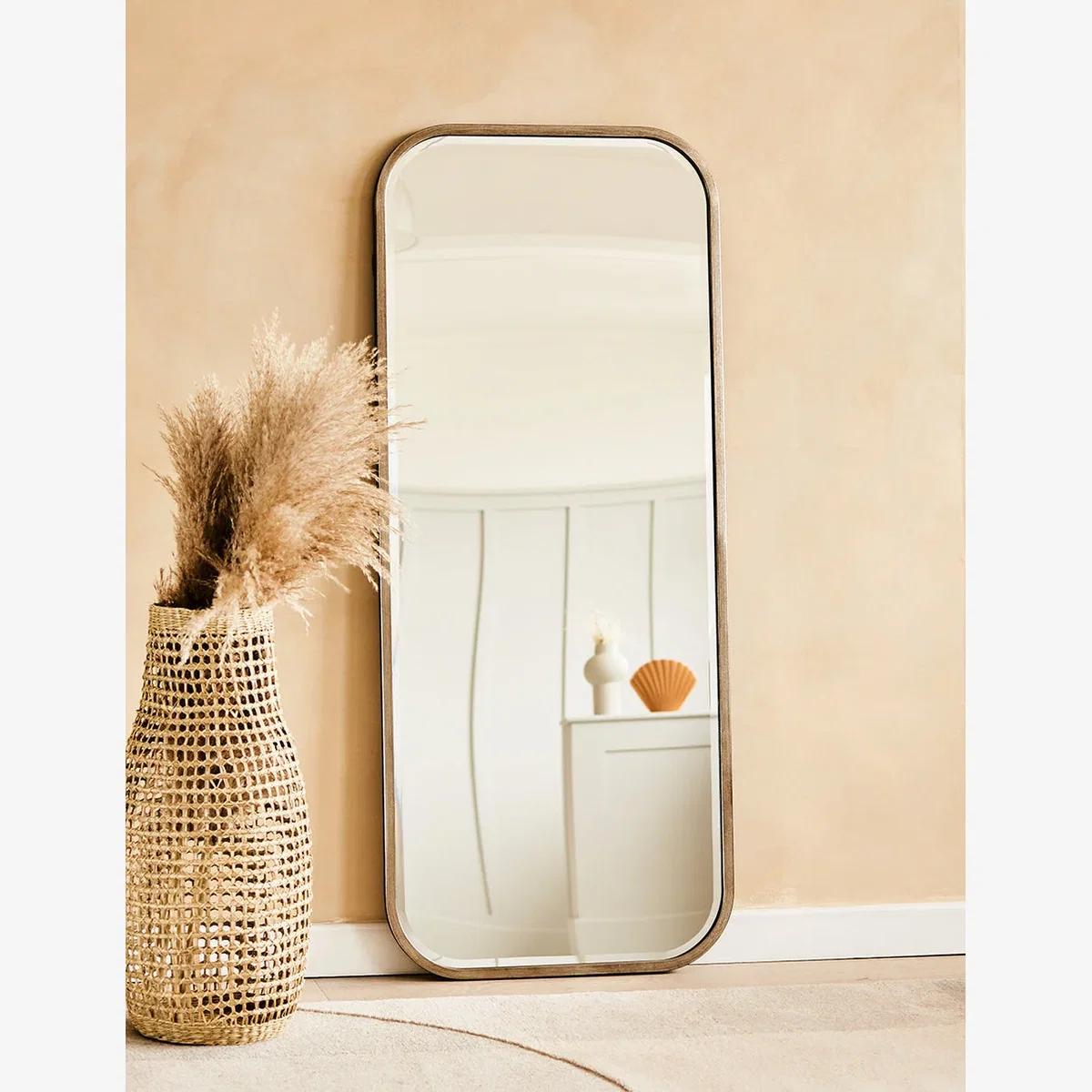 Logan Floor Mirror – image 1