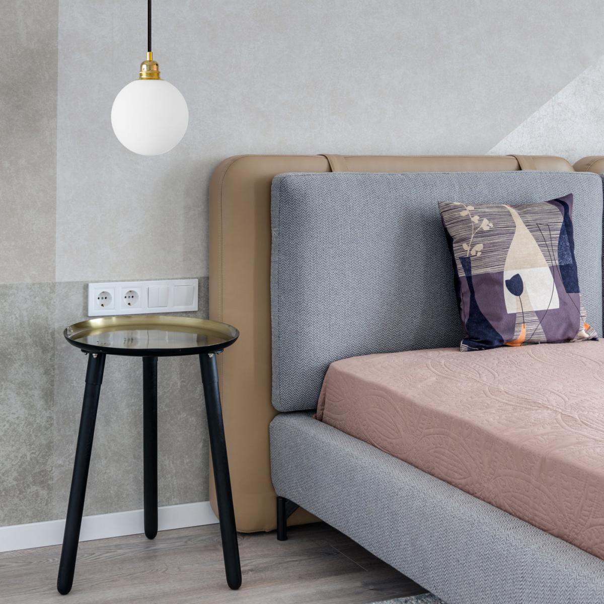 Brass Kira 1-Pendant Light – image 2