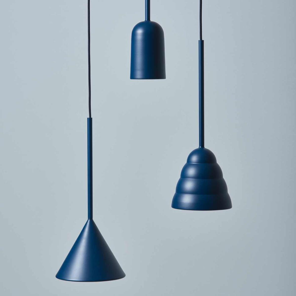 Midnight Blue Figura Stream – image 2