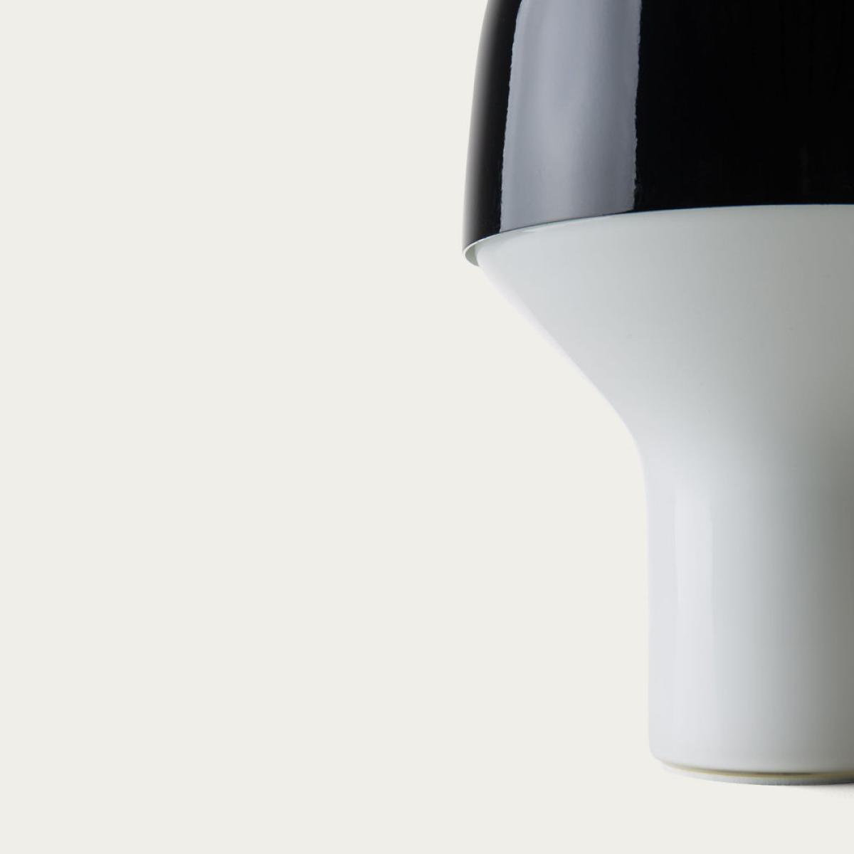 Black Cap Table Light – image 3