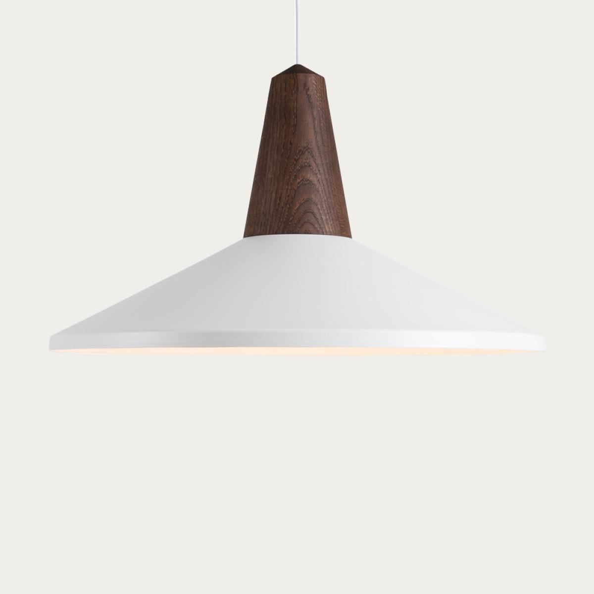 White Shell Eikon Black Oak Lamp – image 1
